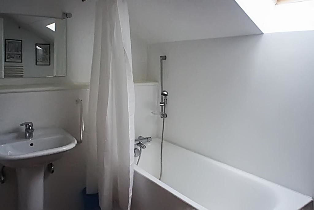 Дома для отпуска Holiday home Private Road between Tourmakeady and Leenane Finny-103