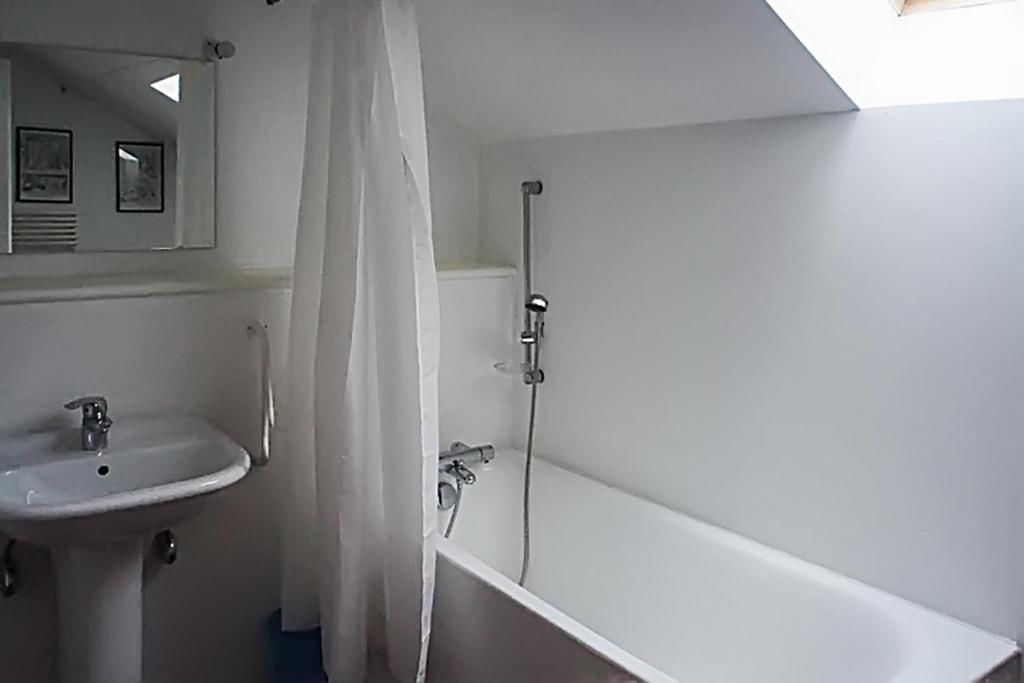 Дома для отпуска Holiday home Private Road between Tourmakeady and Leenane Finny-53